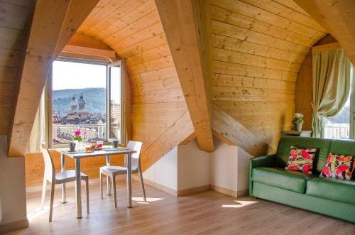 Studio for rent for €2,100 per month in Turin, Corso Vittorio Emanuele II