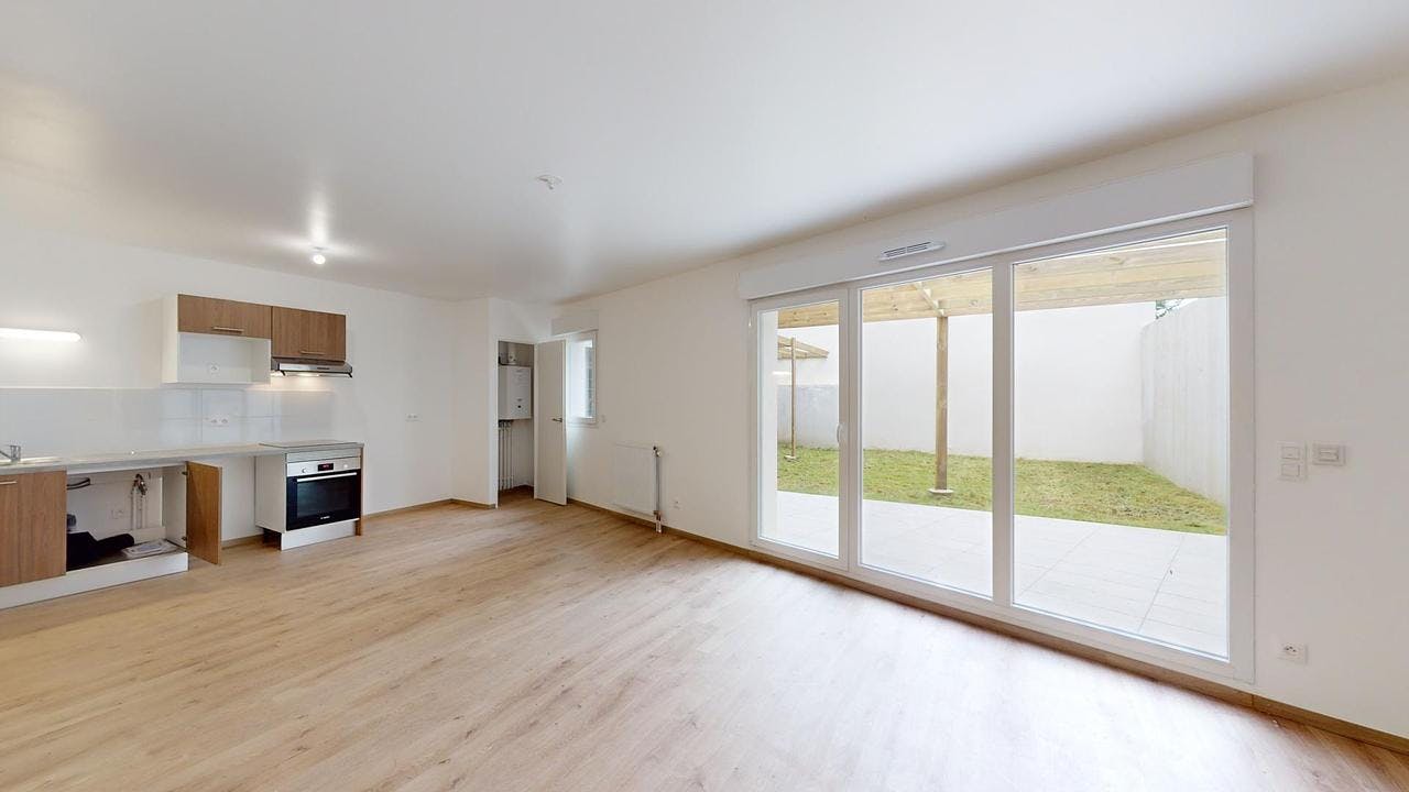 Appartement te huur voor € 847 per maand in Rouen, Rue Verte de La Motte