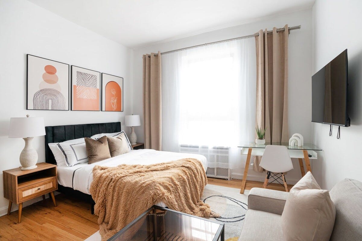 W 74th St, New York City, NY preview