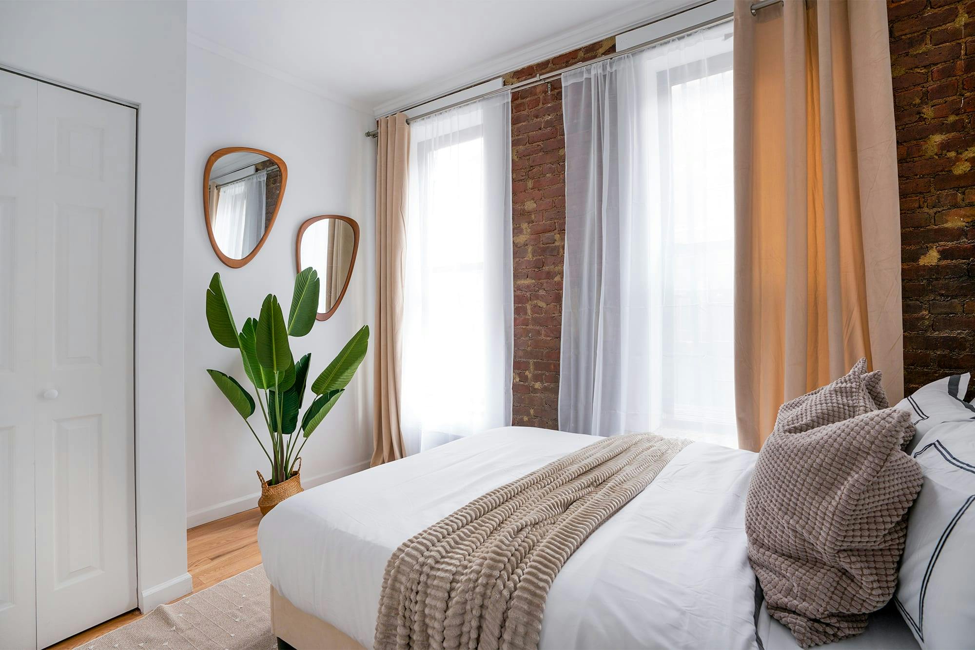 Appartamento in affitto a $6,299 al mese a New York City, Norfolk St