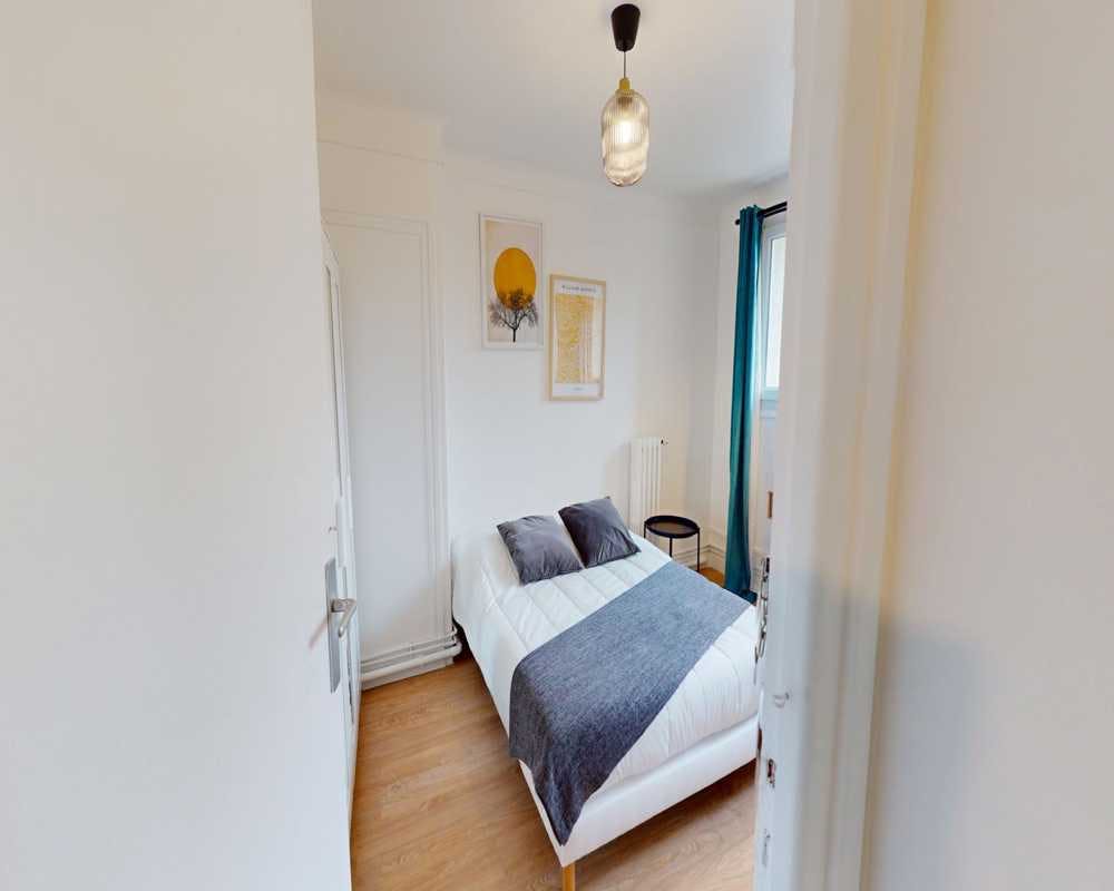 Rue de Saussure, Paris preview