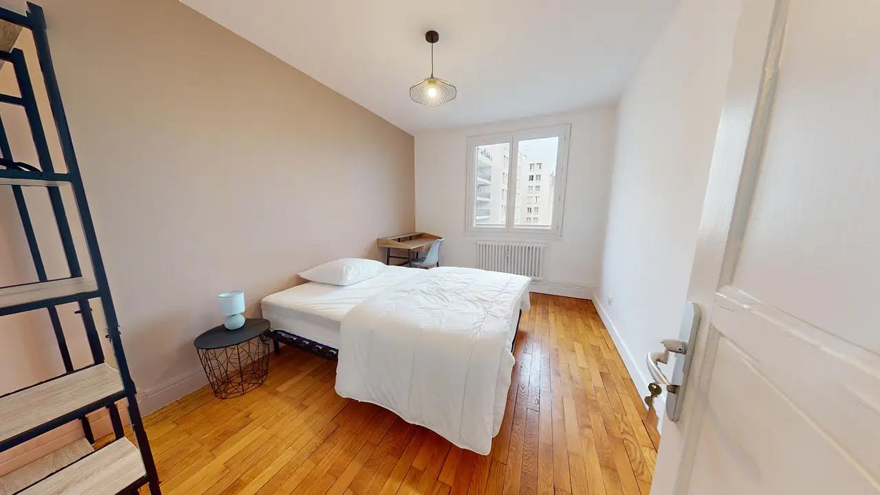 Apartment Villeurbanne, 1 bed, 11m² — photo 14