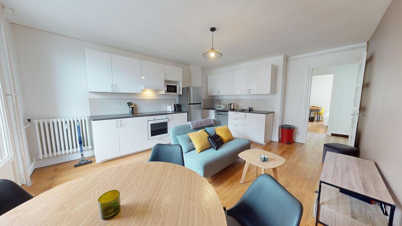 Apartment Villeurbanne, 1 bed, 11m² — photo 5