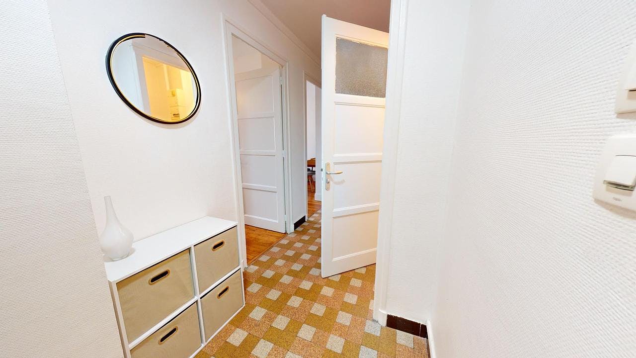 Apartment Villeurbanne, 1 bed, 11m² — photo 6