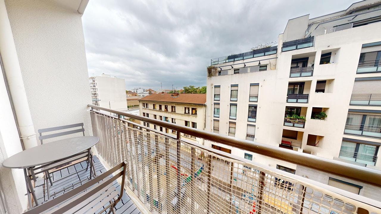 Apartment Villeurbanne, 1 bed, 11m² — photo 8