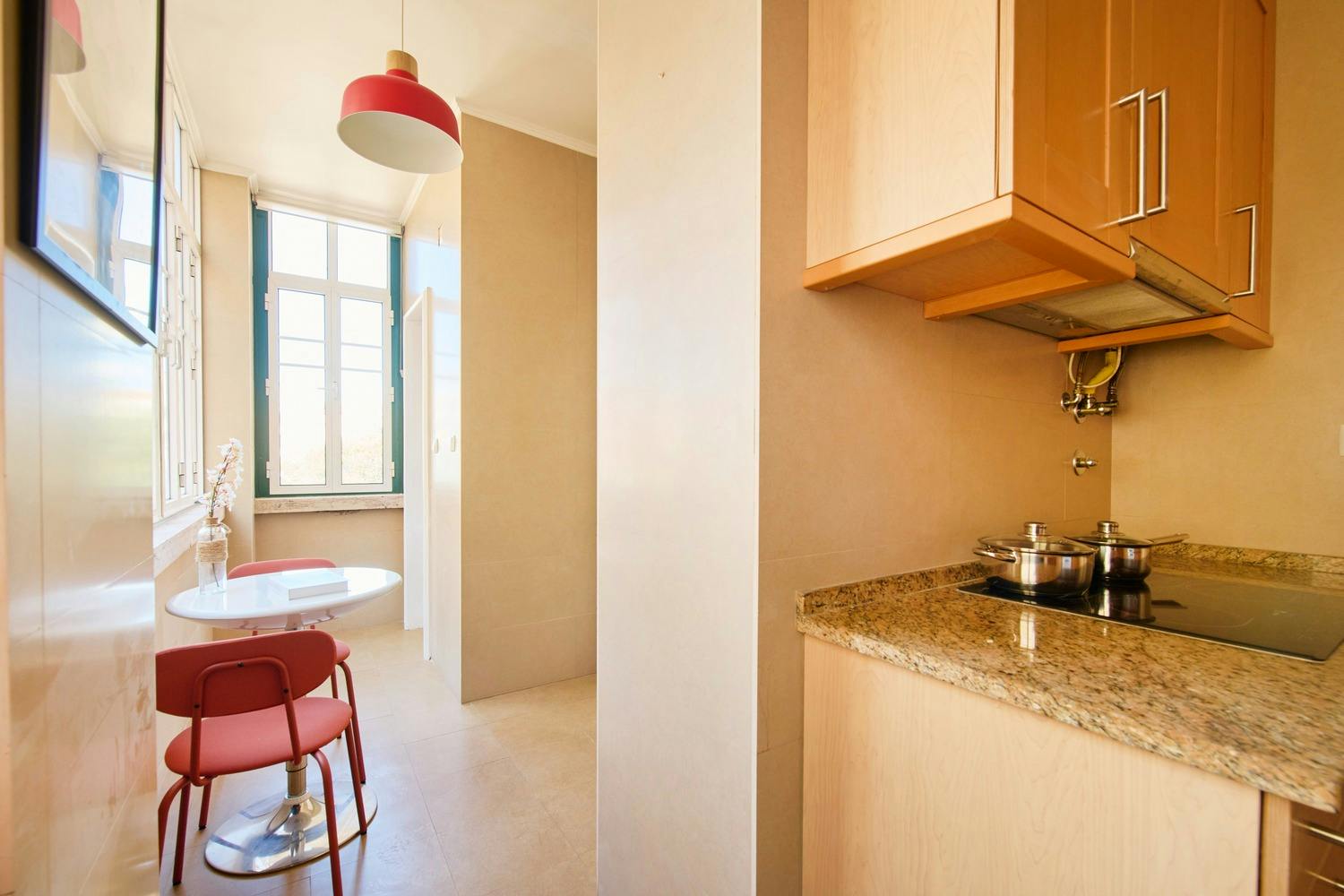 Apartment Lisbon, 1 bed, 12m² — photo 8