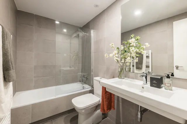 3-Bedroom Apartment in Calle de la Alfalfa, Madrid (1554004) room image 50