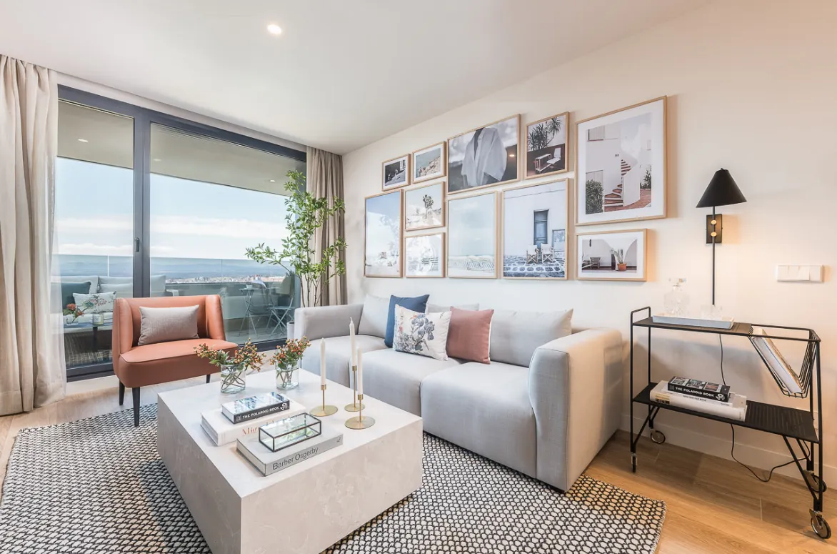 1-Bedroom Apartment in Paseo de la Dirección, Madrid (1554015) ROOM 1