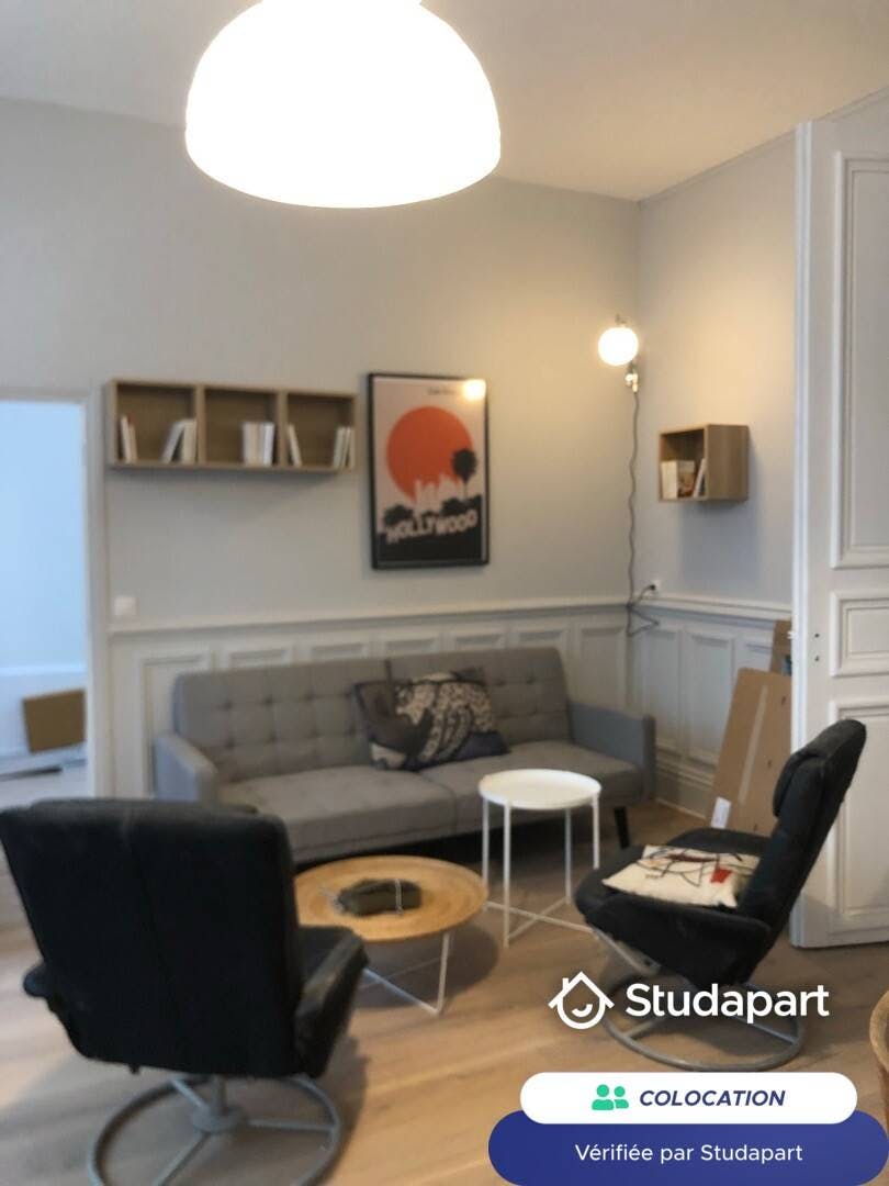 Private room for rent for €560 per month in Valenciennes, Rue d'Oultreman