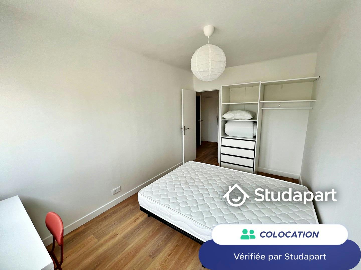 Private room for rent on Avenue Jules Cantini, Marseille - Vue 5