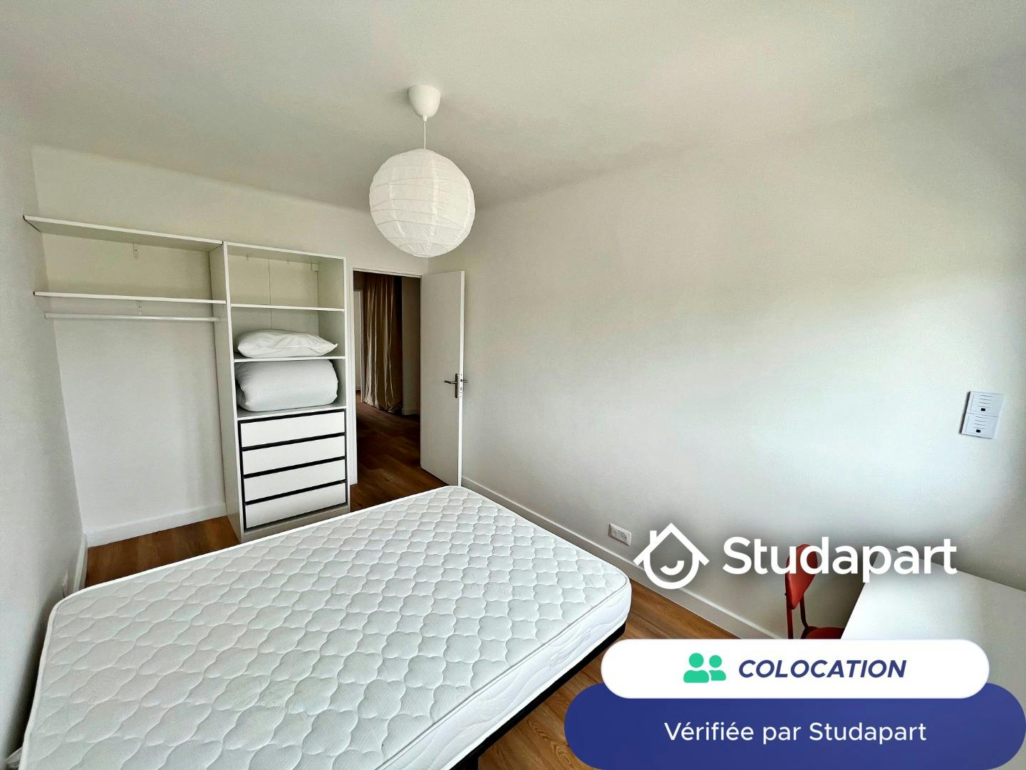 Private room for rent on Avenue Jules Cantini, Marseille - Plus