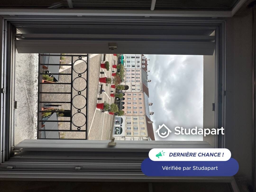 Appartement à louer pour 3 000 €/mois à Serris, Cours du Danube