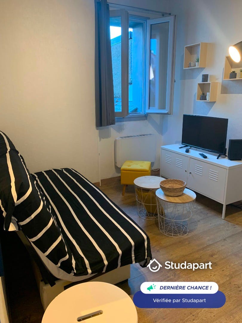 Apartment for rent for €600 per month in Nantes, Chaussée de la Madeleine