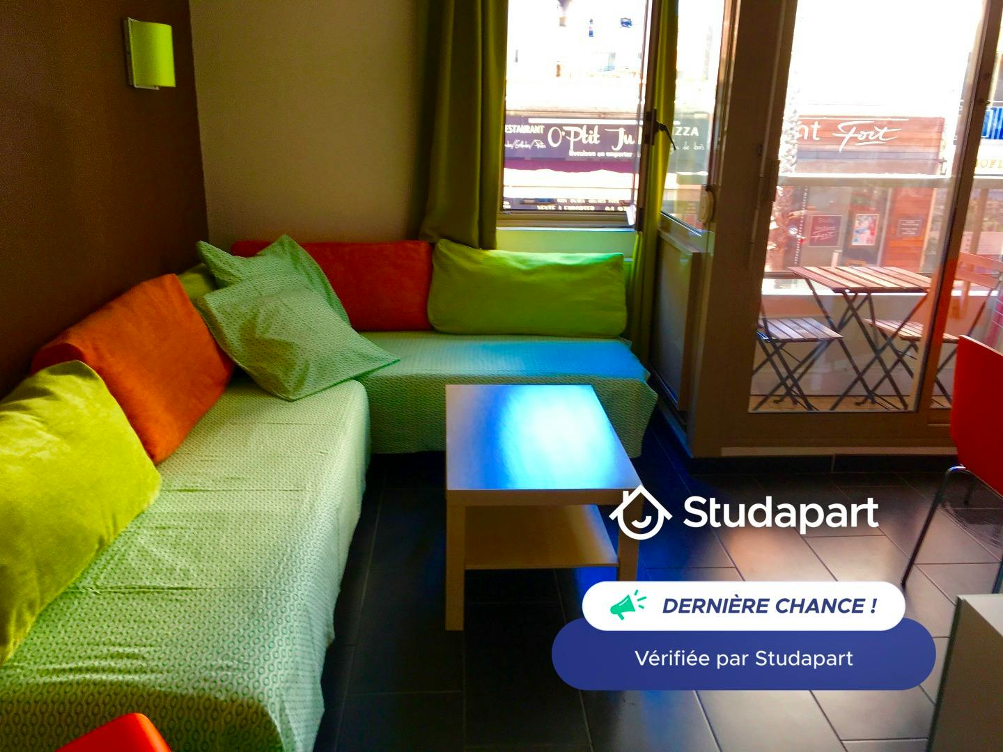 Apartment for rent for €690 per month in Antibes, Avenue du Maréchal Joffre