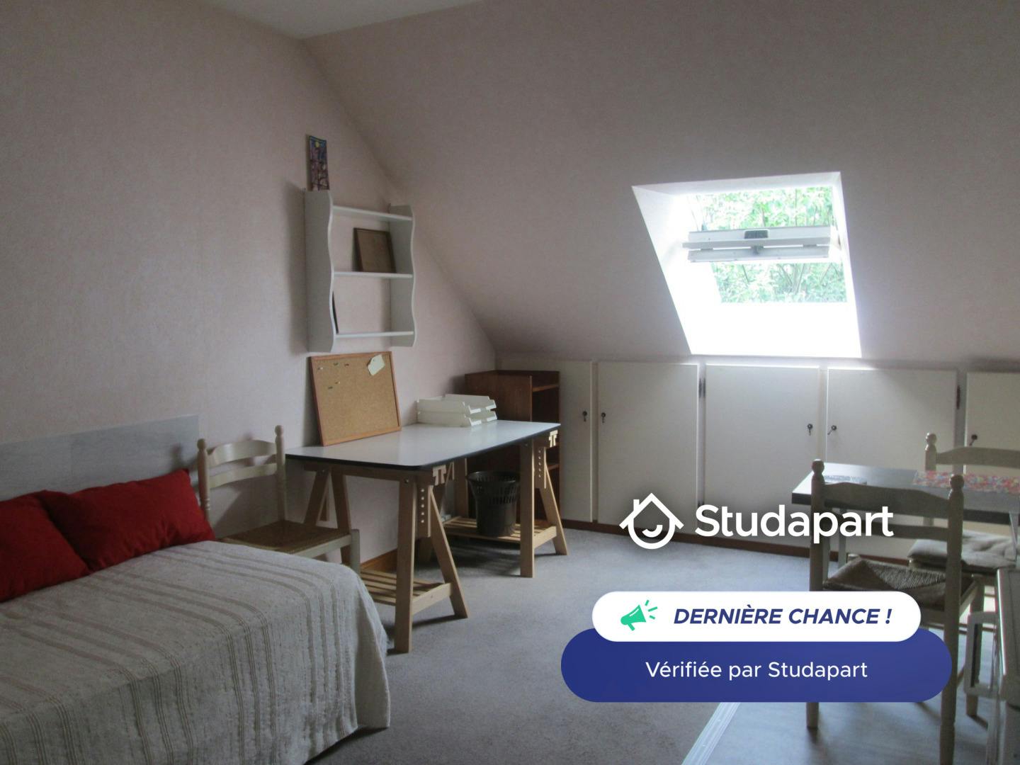 Private room for rent on Avenue Jean-Baptiste Perrin, Nantes - Vue 3