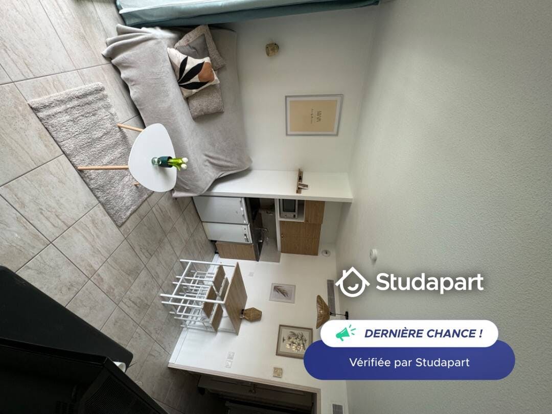 Apartment for rent for €780 per month in Cannes, Avenue Pierre Semard