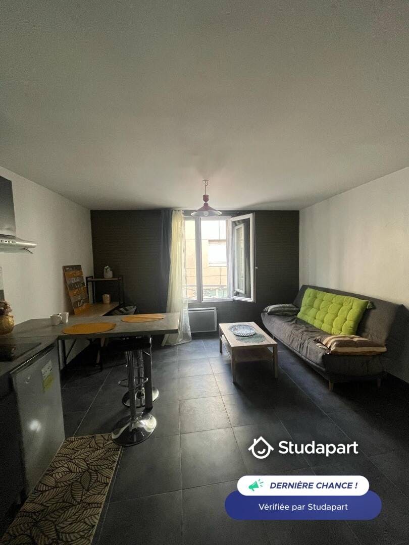 Apartamento en alquiler por 560 € al mes en Poitiers, Rue Carnot