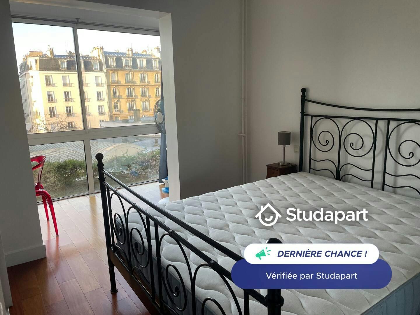 Private room for rent for €800 per month in Asnières-sur-Seine, Grande Rue Charles de Gaulle