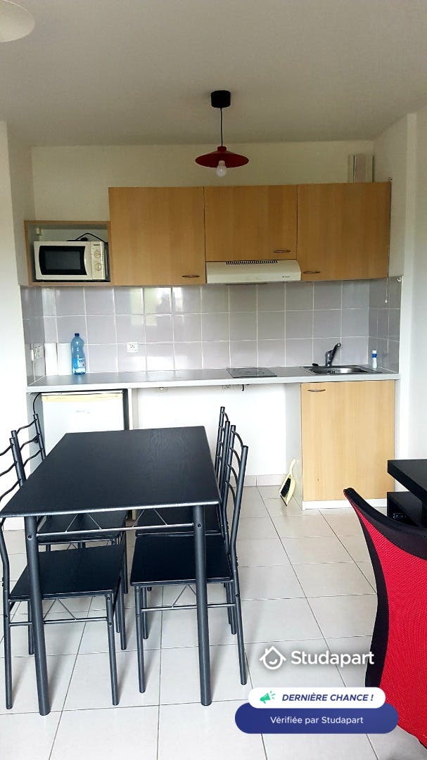 Квартира за оренду для 440 EUR на місяць у Limoges, Rue Bougainville