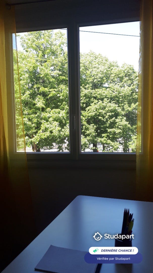 Apartment for rent for €945 per month in Grenoble, Avenue Alsace-Lorraine