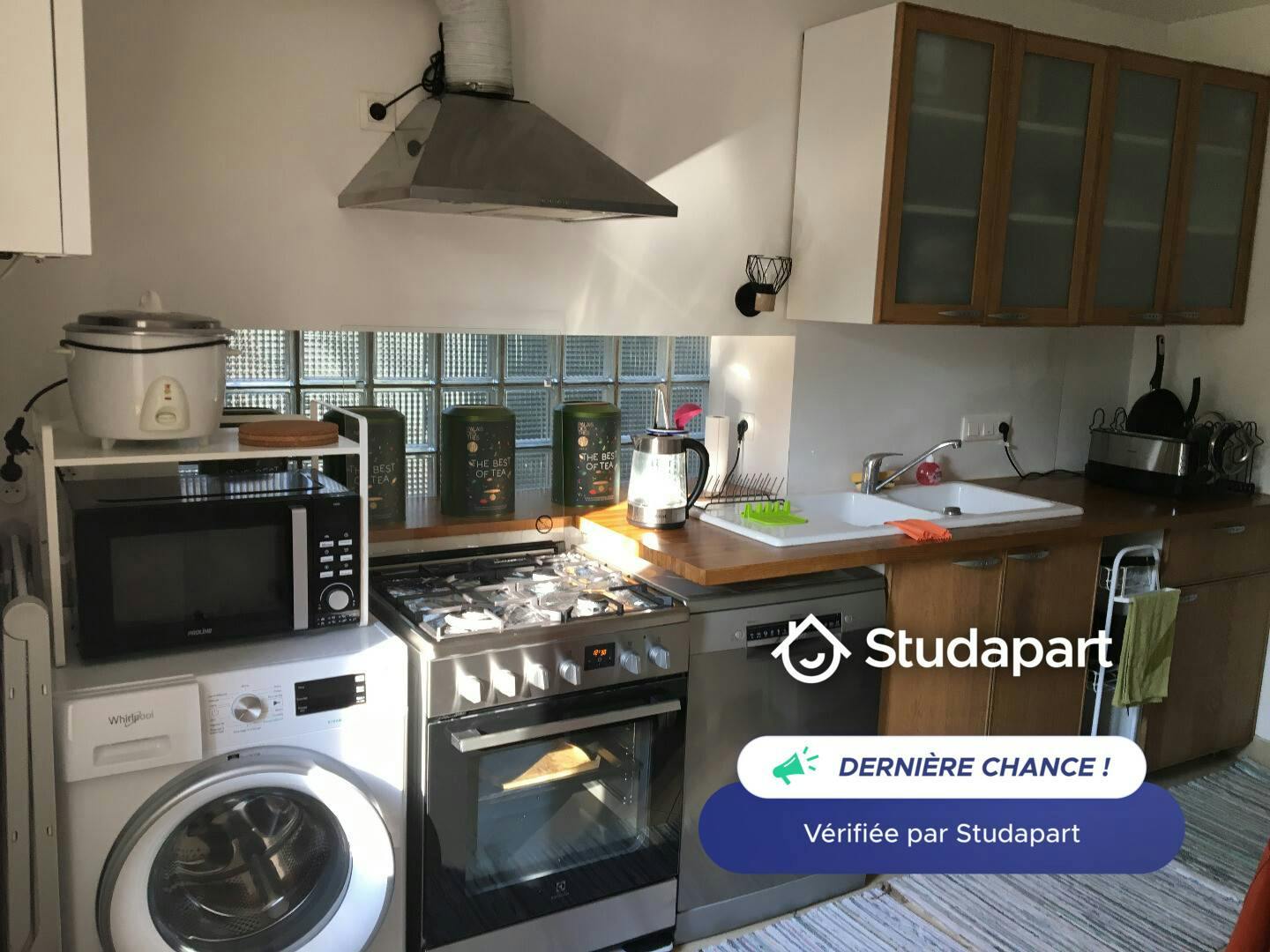 Privat rum att hyra för 520 € i månaden i Charbonnières-les-Bains, Avenue de Lacroix Laval