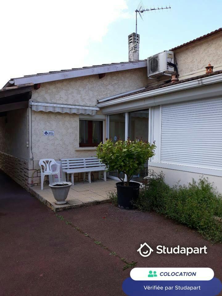Private room for rent on Rue de Bègles, Bordeaux - Vue 3