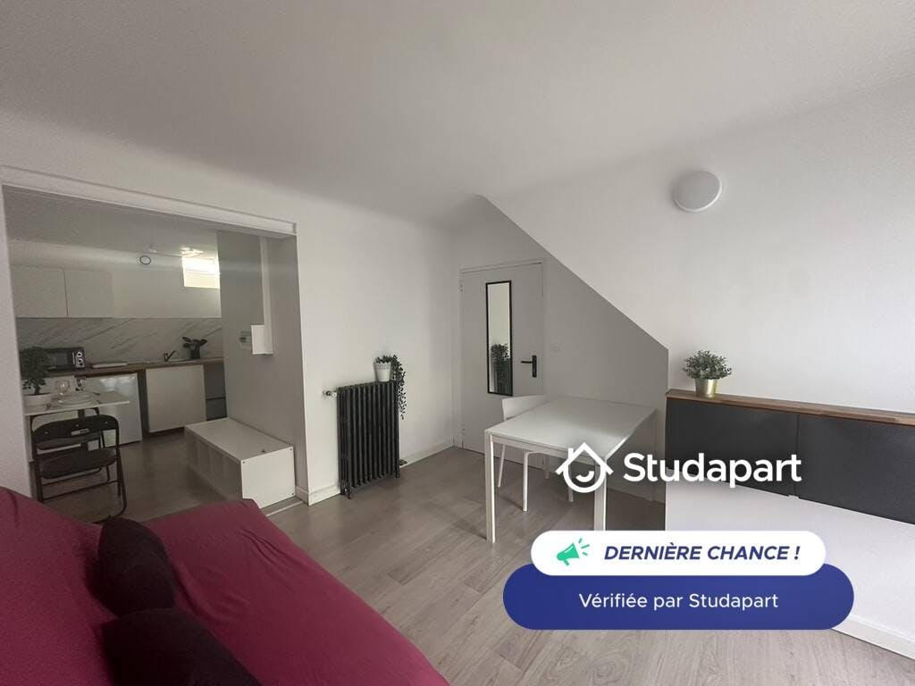 Apartment for rent for €550 per month in Tours, Rue Febvotte