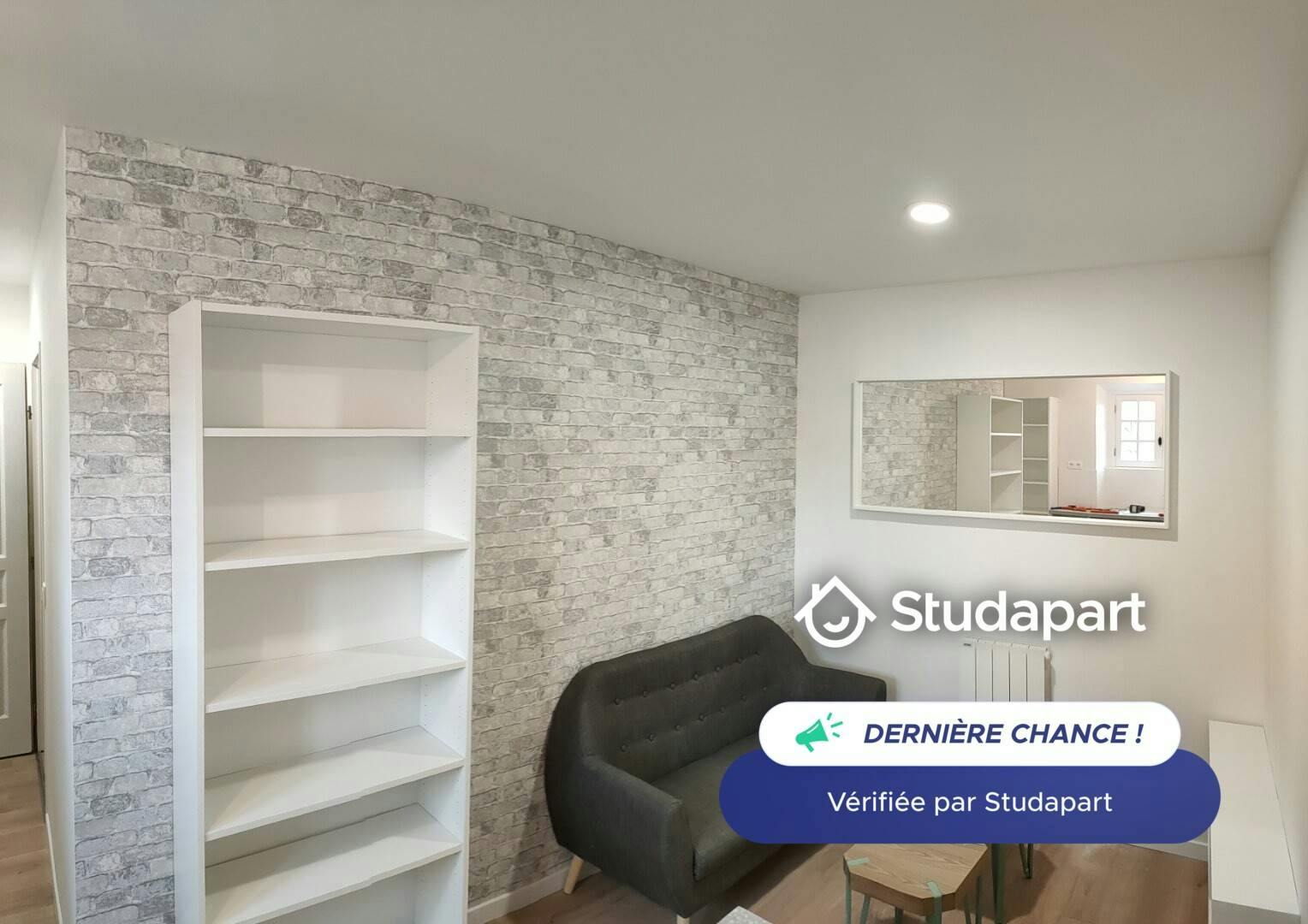 Apartment for rent for €1,149 per month in Jouy-en-Josas, Rue du Docteur Kurzenne