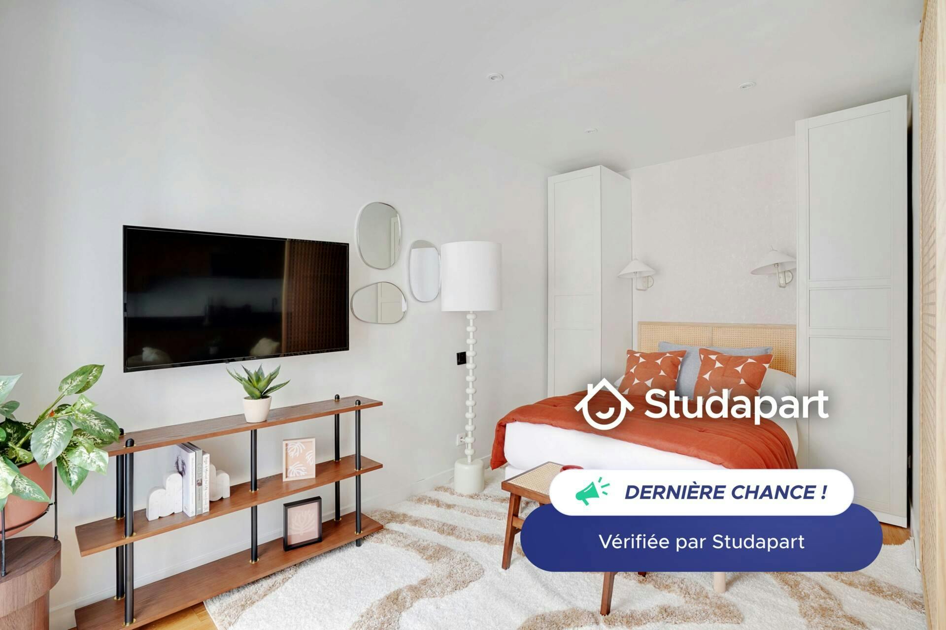 Apartment for rent for €1,900 per month in Paris, Rue Fustel de Coulanges