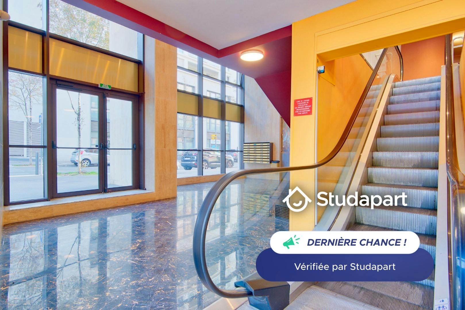 Apartment for rent for €800 per month in Marseille, Rue Peyssonnel