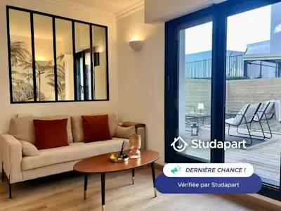 Apartment for rent on Rue de Verdun, Puteaux