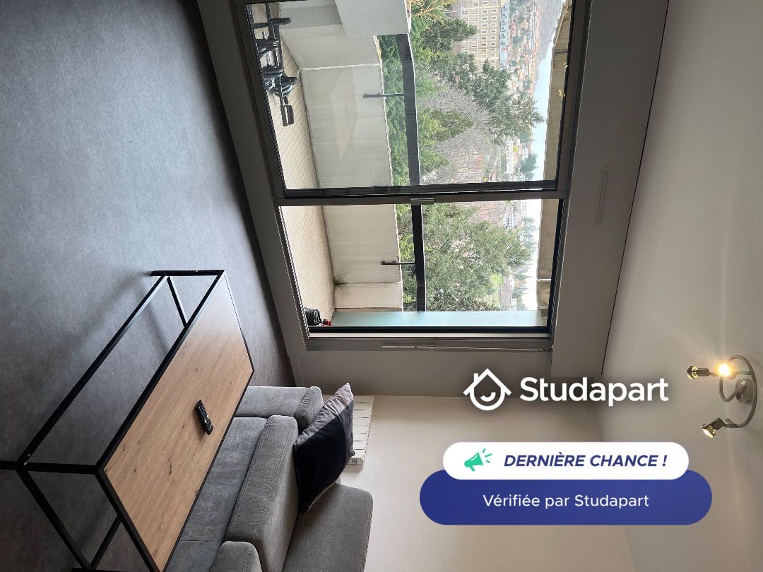 Appartement à louer pour 640 €/mois à Chamalières, Place Charles de Gaulle