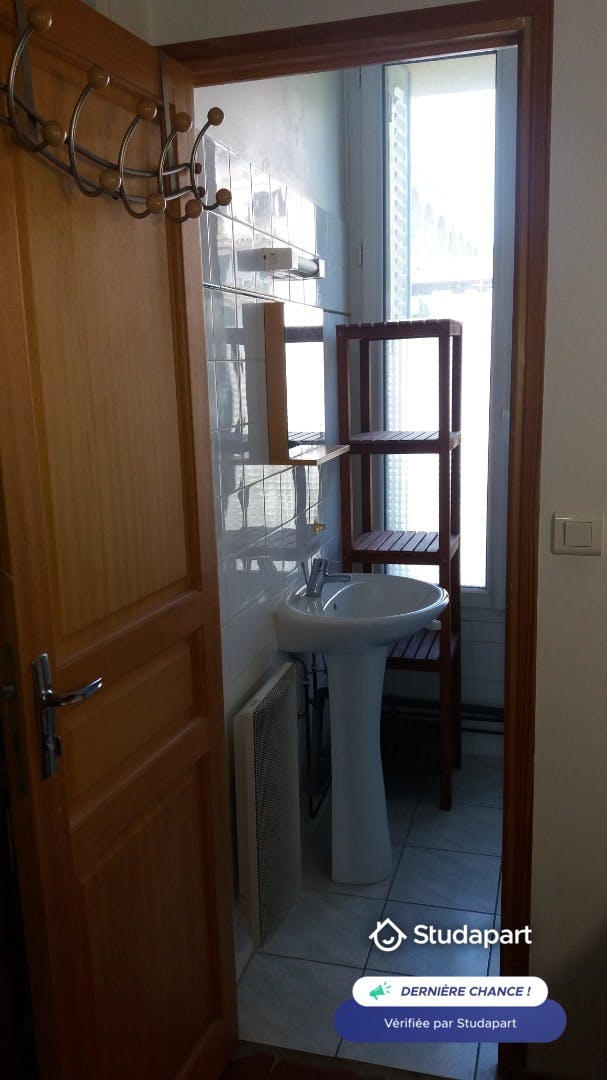 Apartment for rent on Rue Besson, Arcueil