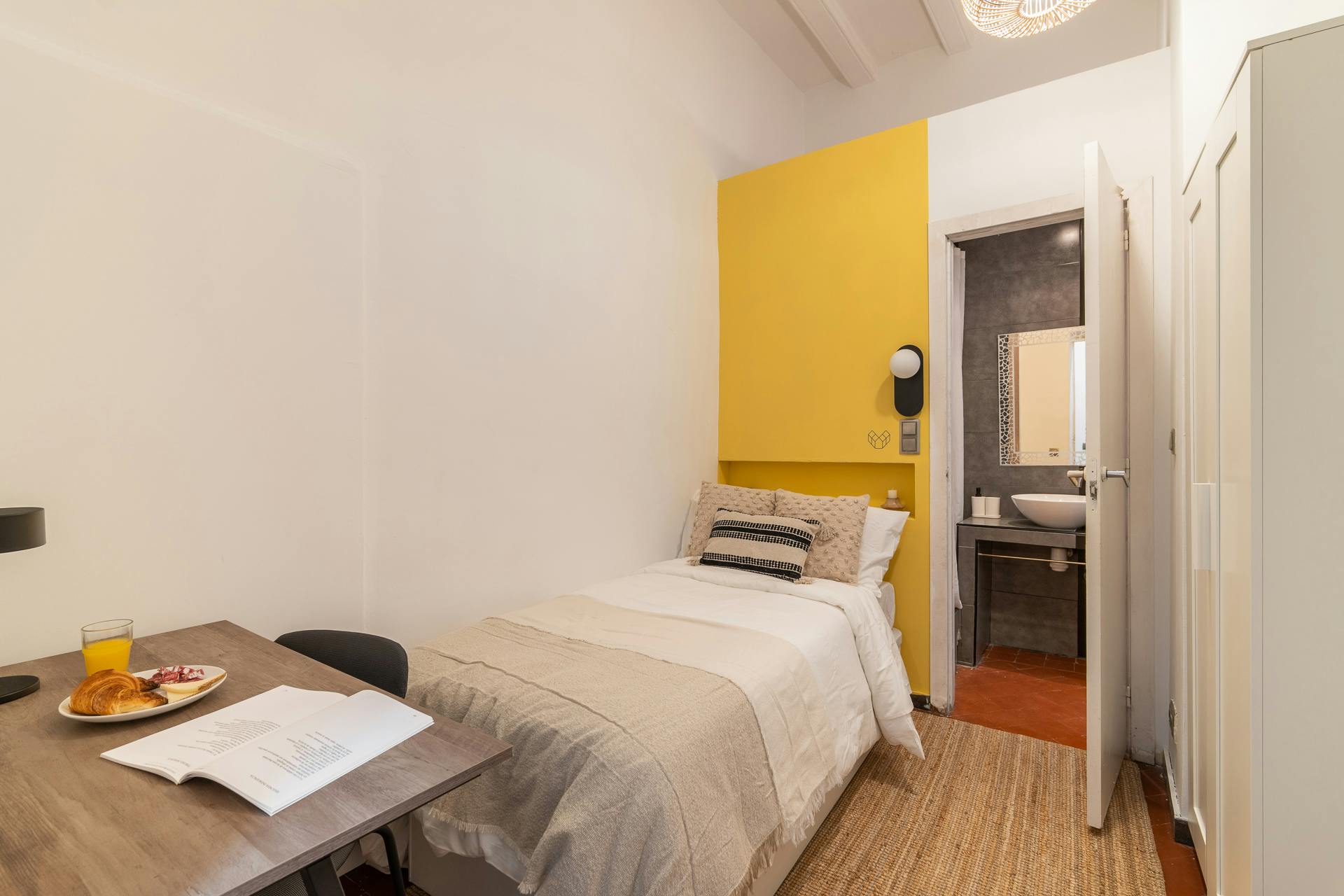 Carrer Ample, Barcelona preview