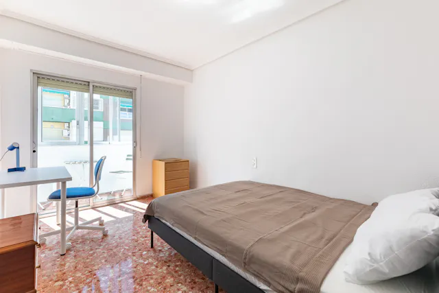 Private room in Avenida del Cid, Valencia (1556512) room image 1