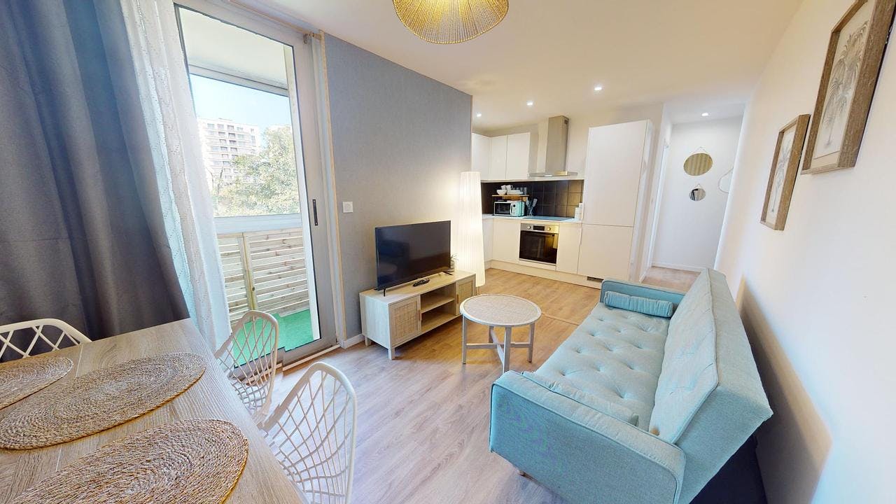 Avenue Francis de Pressensé, Vénissieux preview