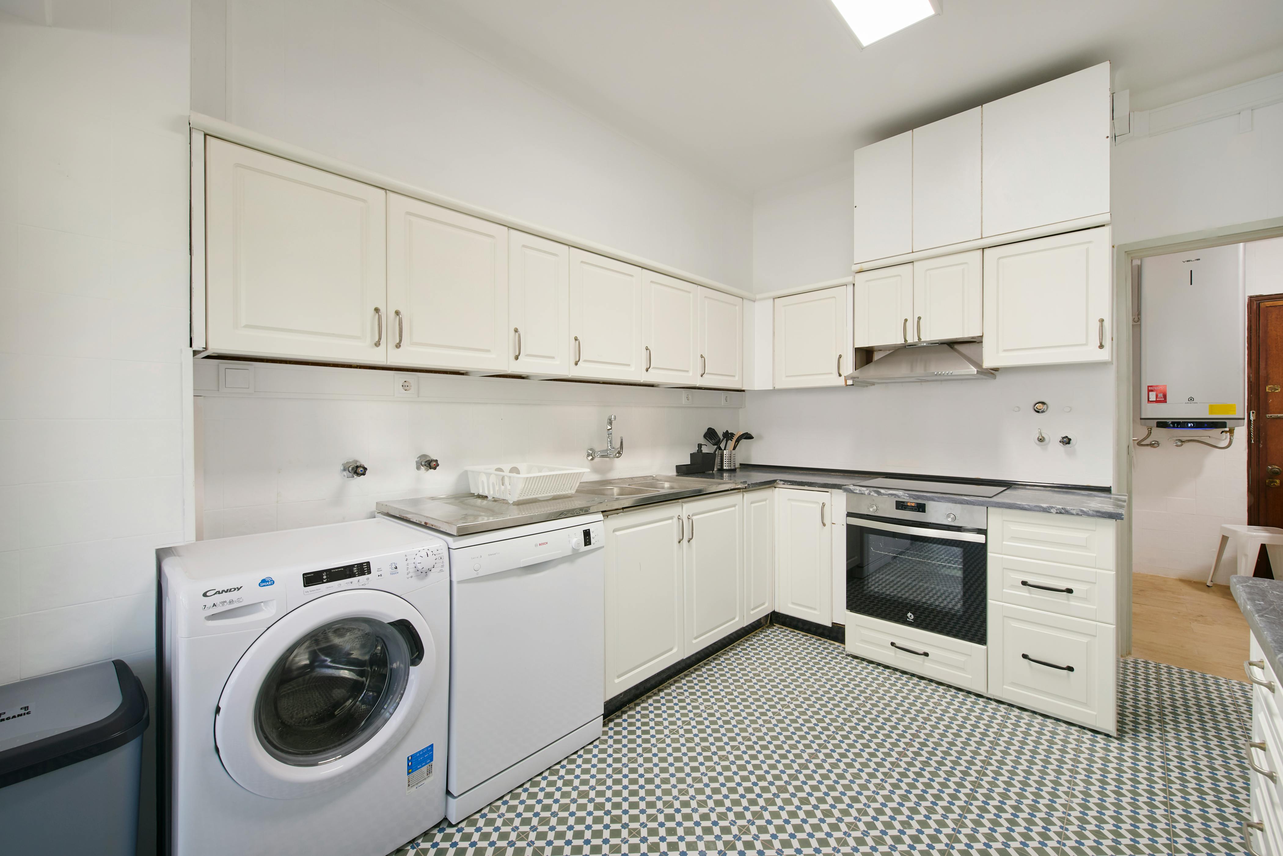 Apartment Lisbon, 1 bed, 10m² — photo 6