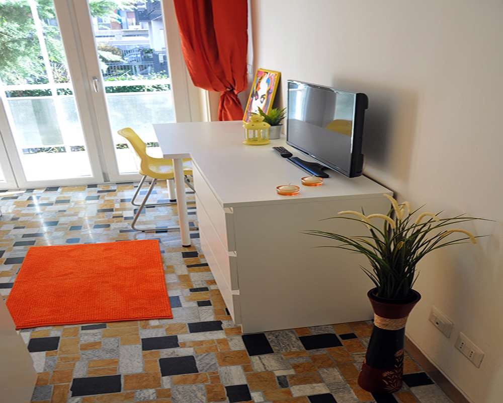 Via Val Lavizzana, Milan