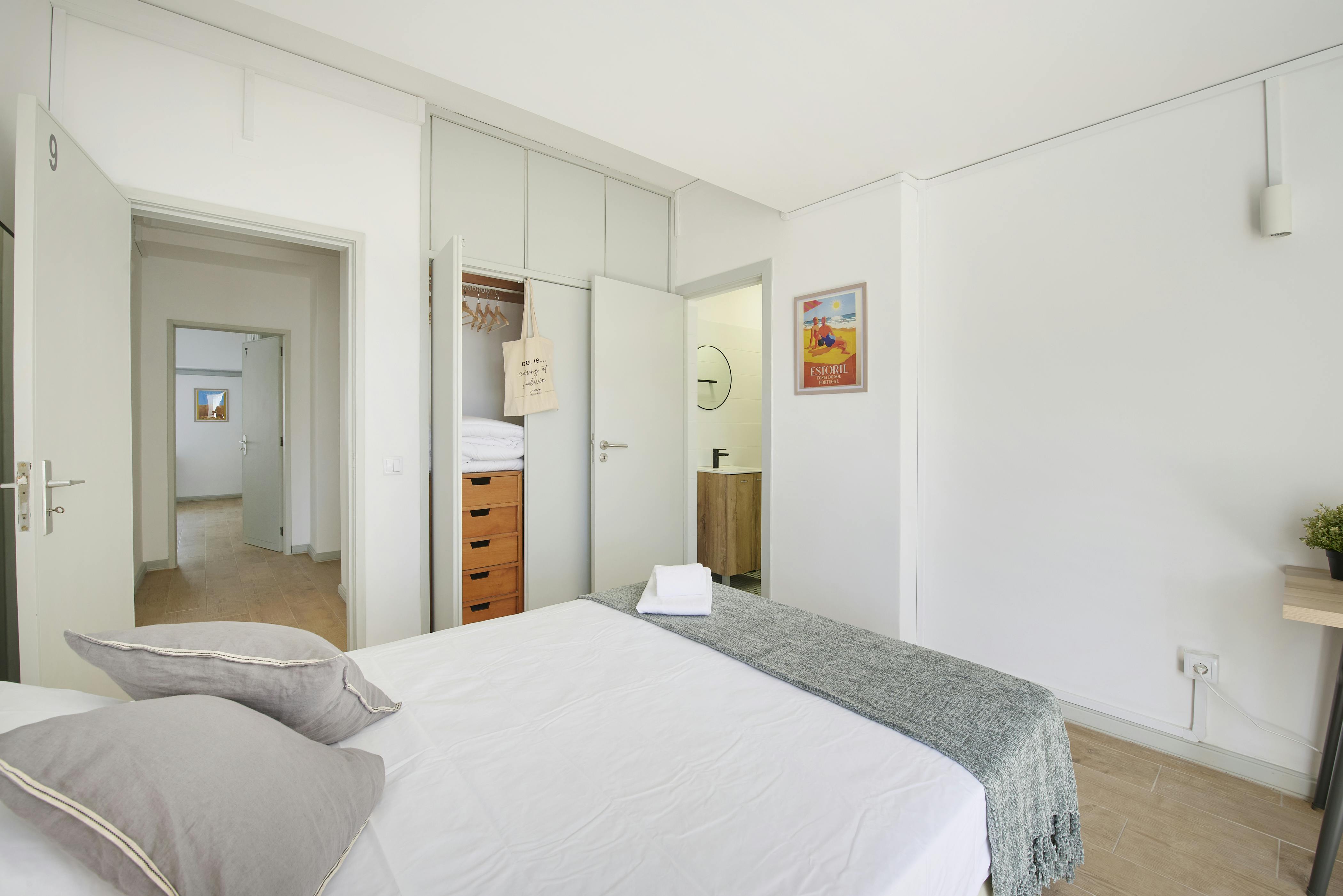 Private room for rent for €1,020 per month in Lisbon, Rua Visconde de Santarém