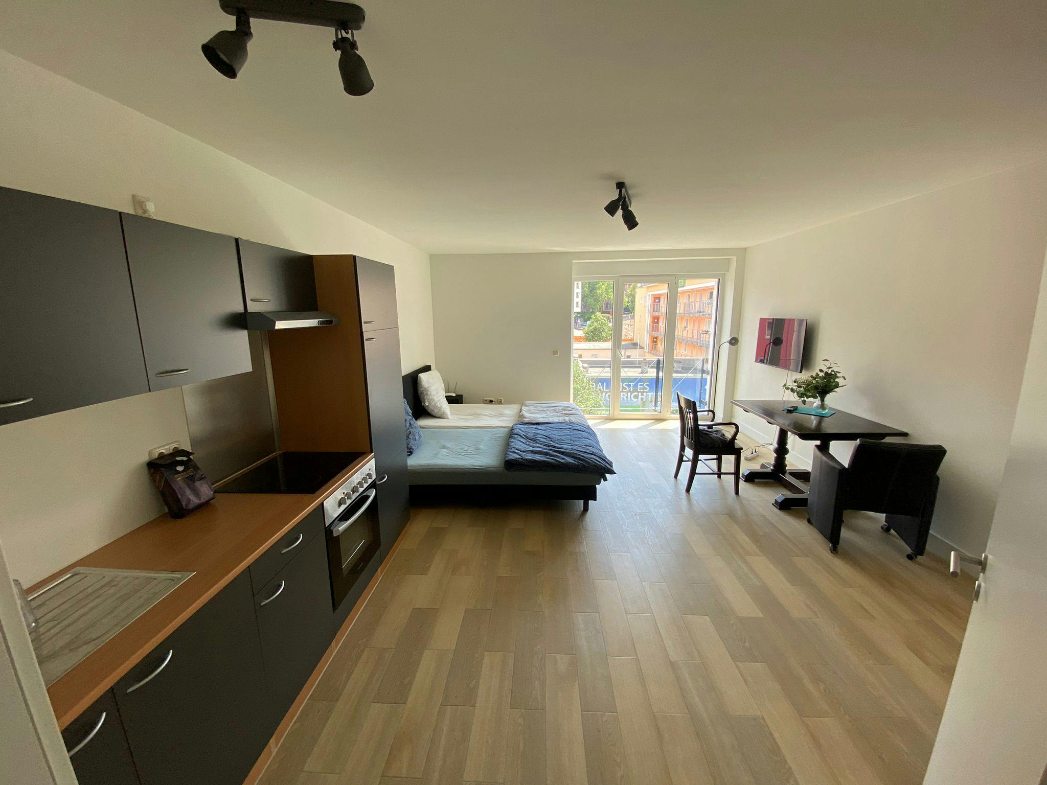 Studio à louer pour 1 500 €/mois à Essen, Friedrich-Ebert-Straße