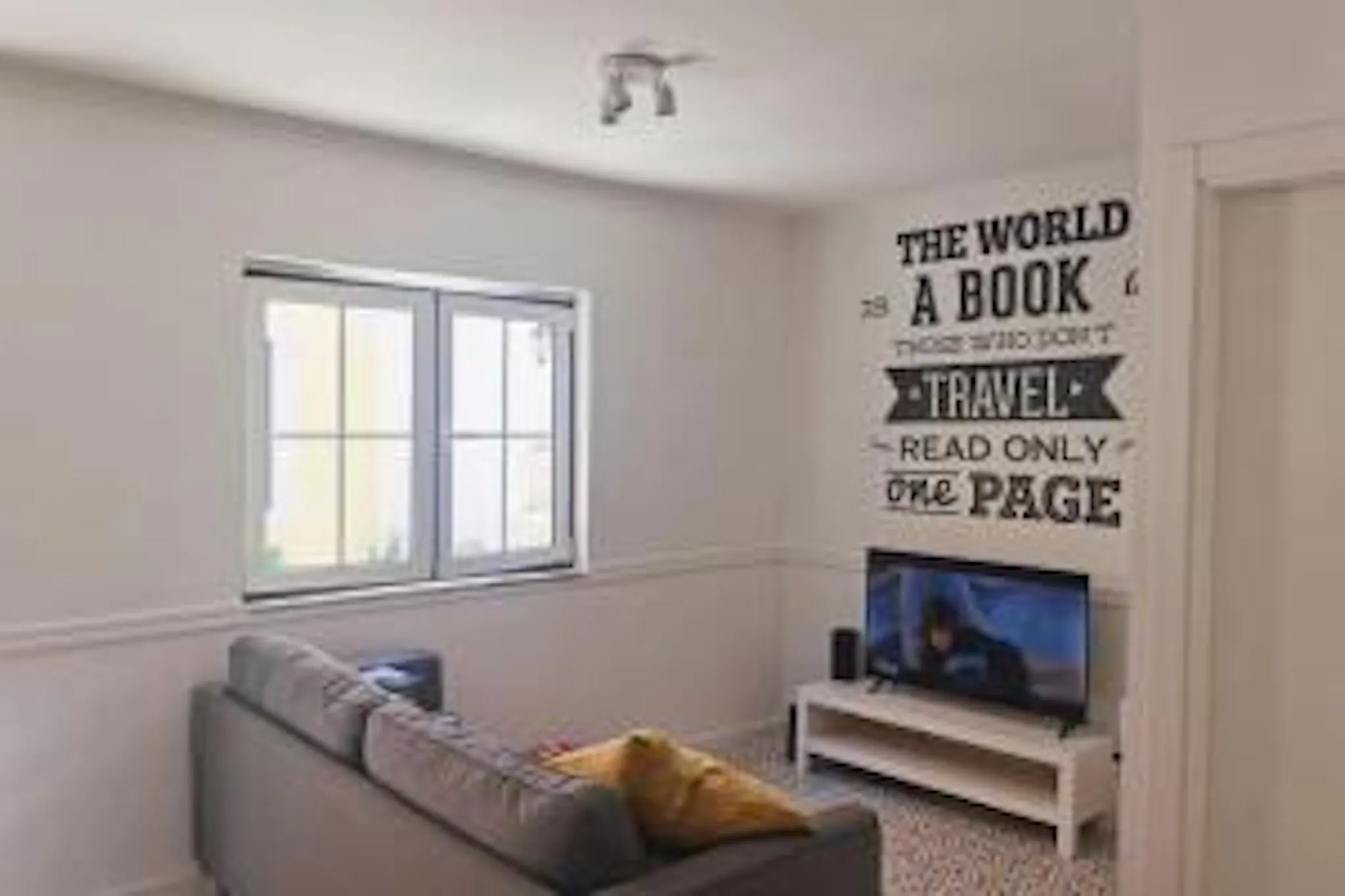 Pátio do Coleginho, Lisbon preview