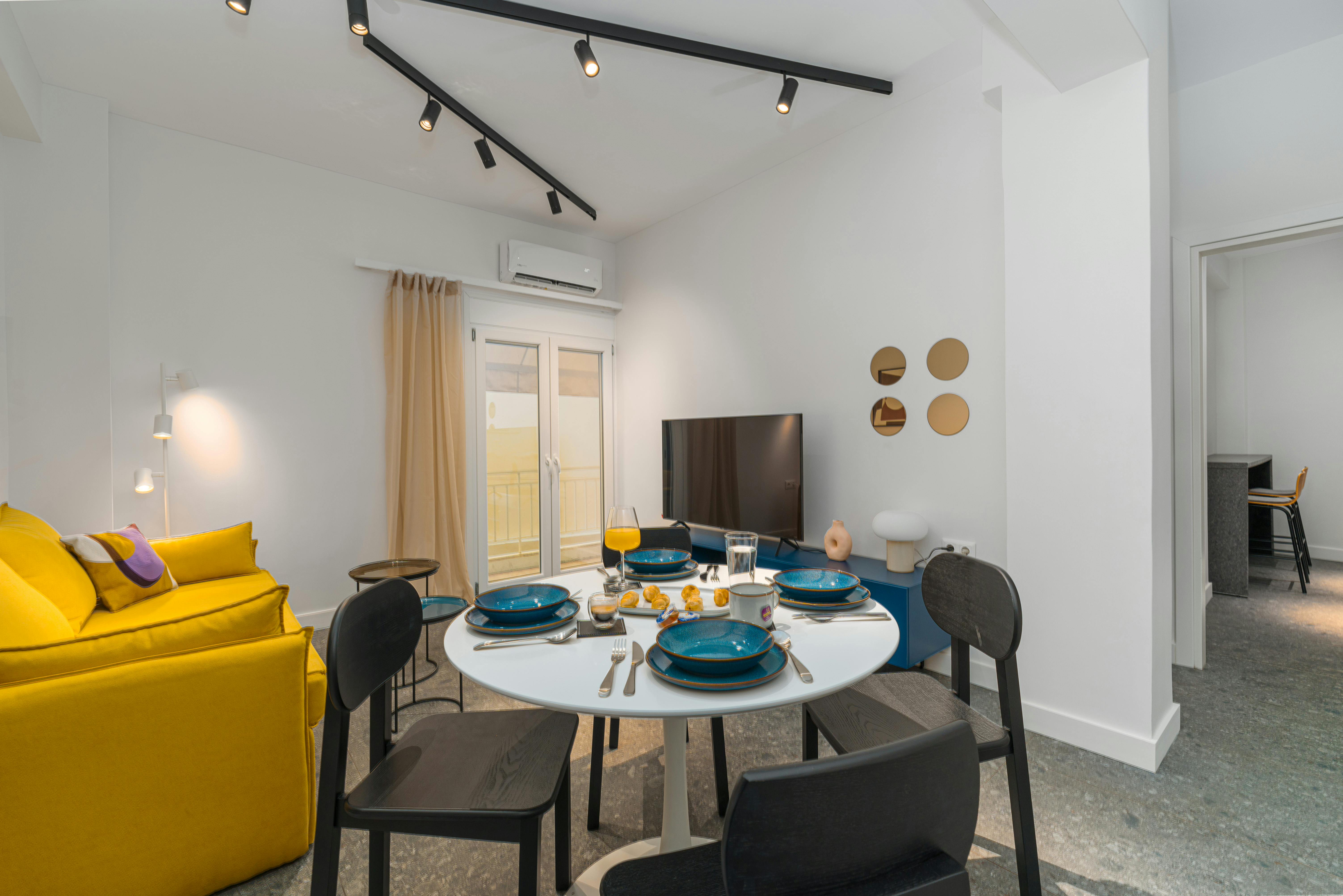 Apartment for rent for €1,000 per month in Piraeus, Evangelistrias