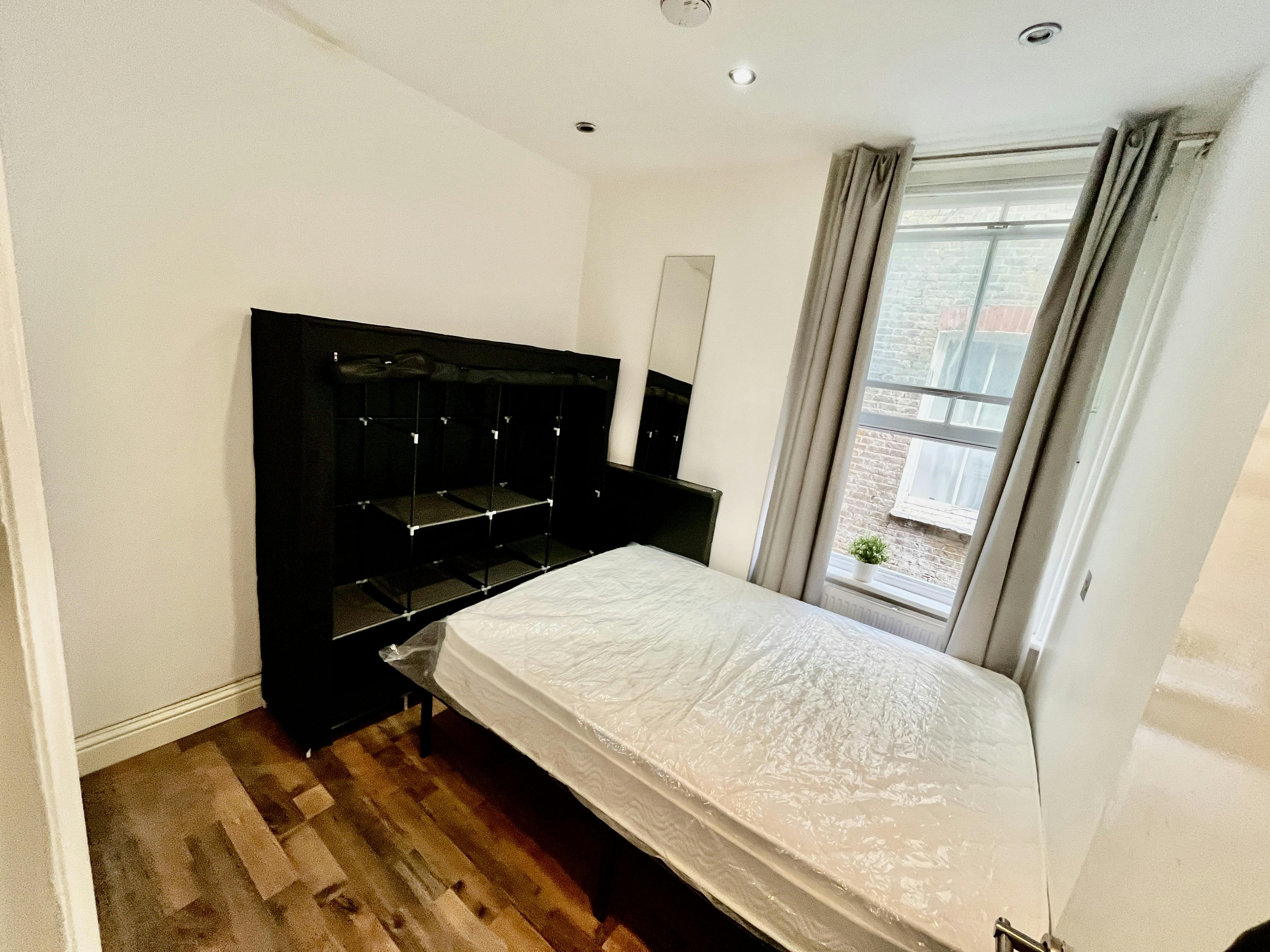 Cavendish Parade, London preview