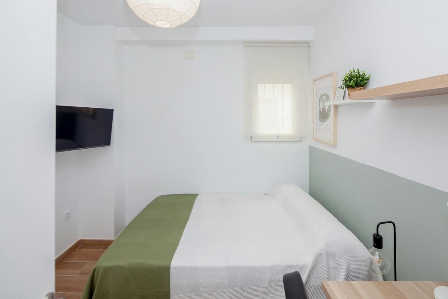 Carrer tres Forques, Valencia preview