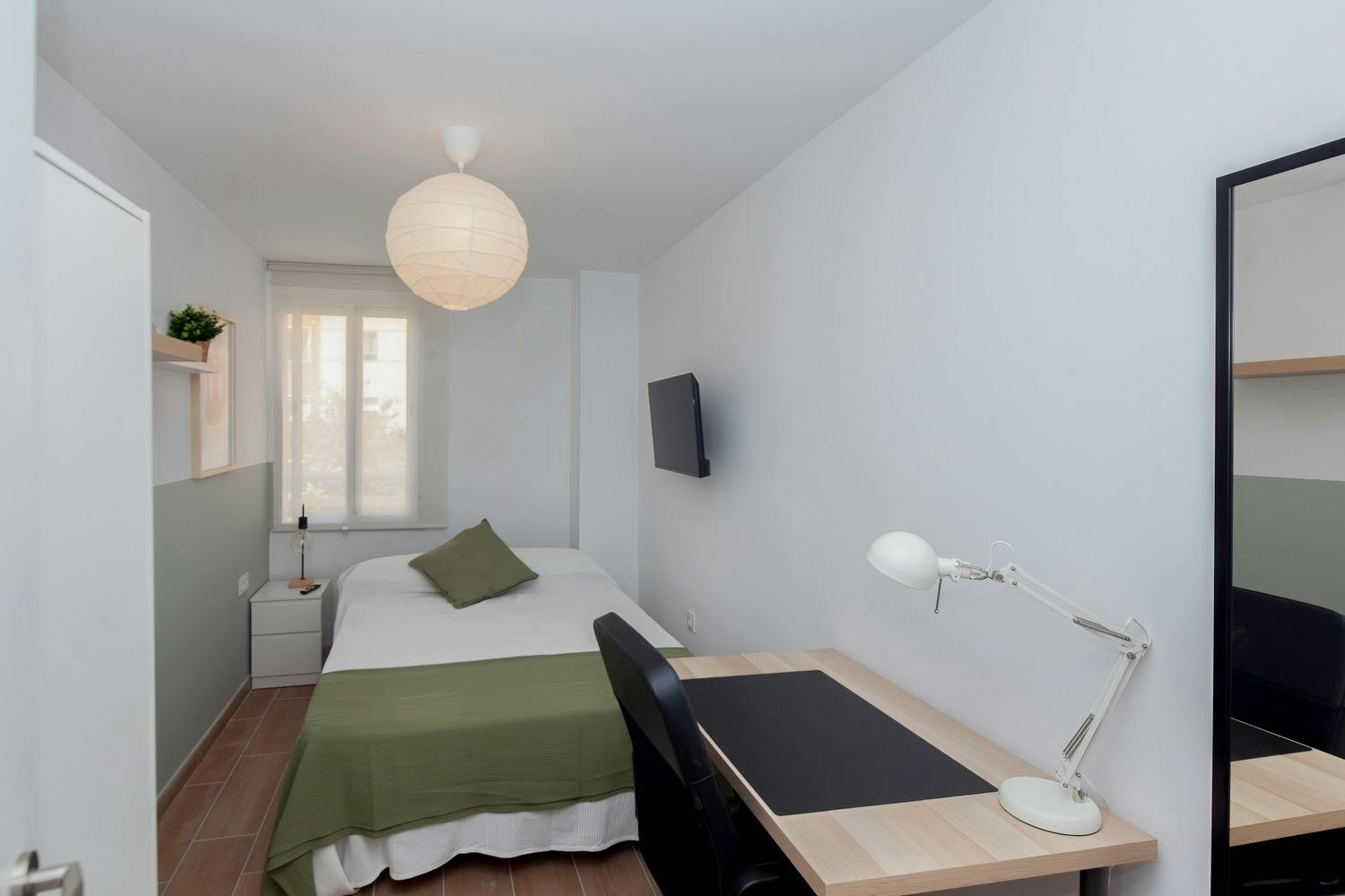 Carrer tres Forques, Valencia preview