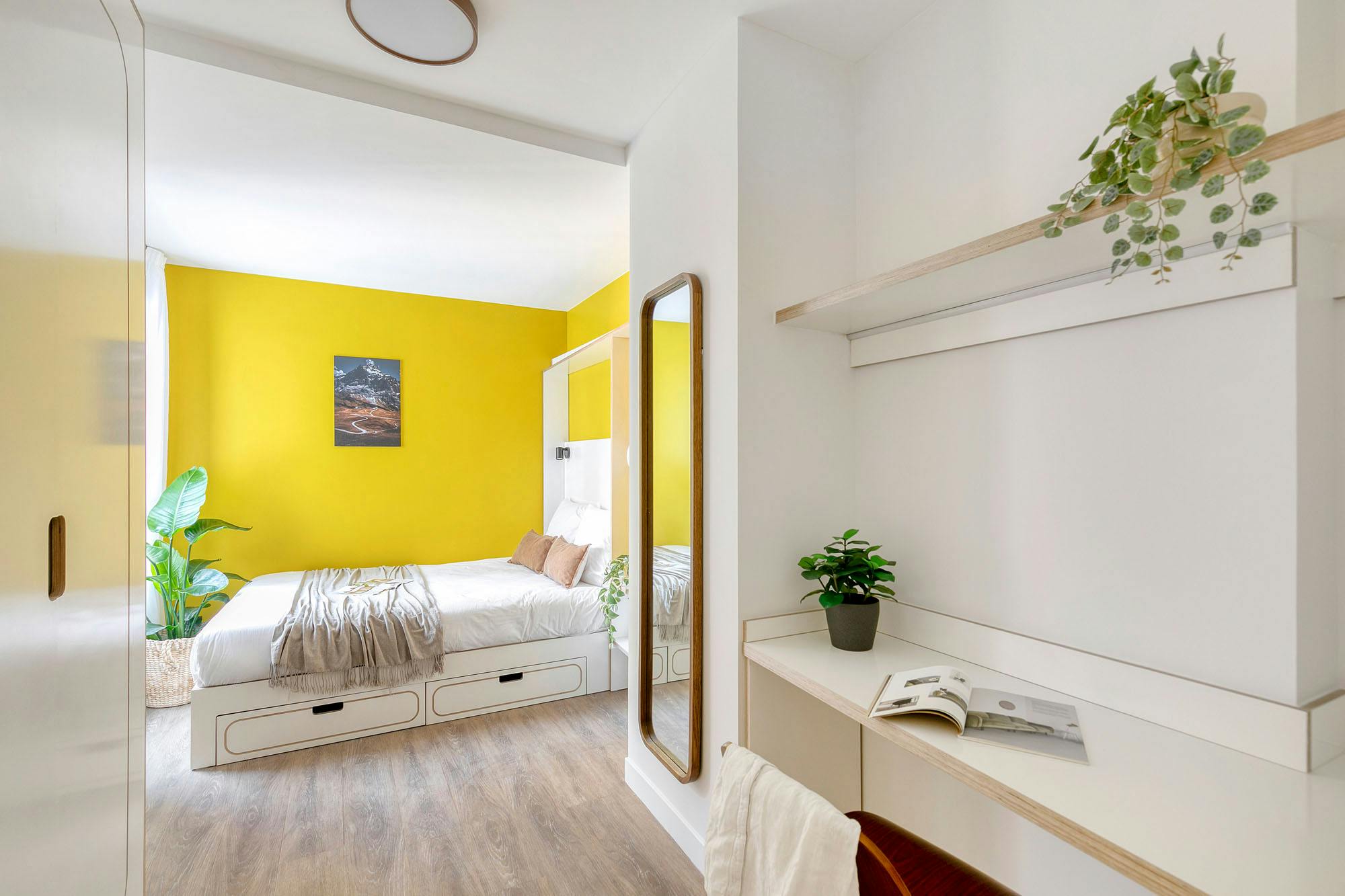 Private room for rent for €1,390 per month in Paris, Rue Tisserand