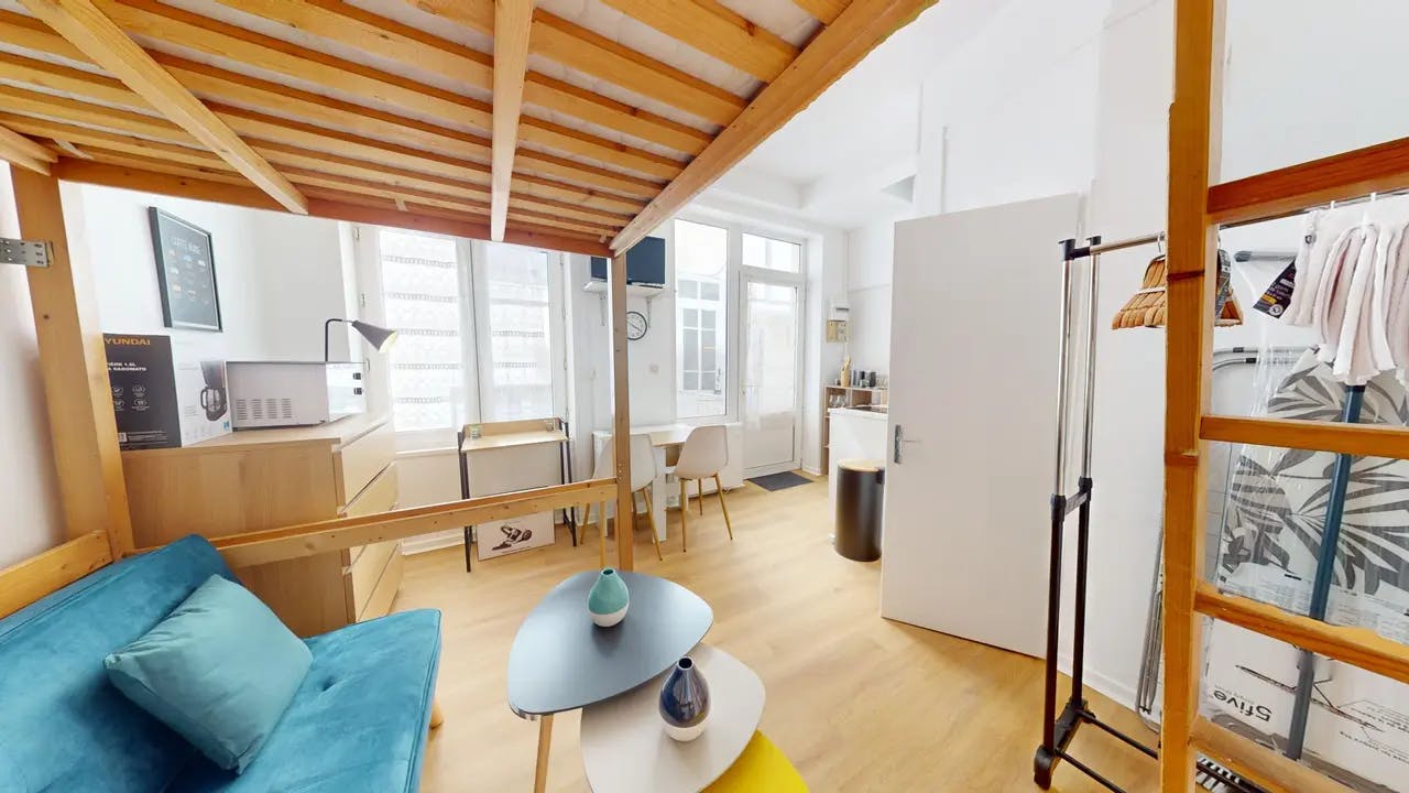 Estudio  en alquiler por 694 € al mes en Lyon, Rue de Marseille