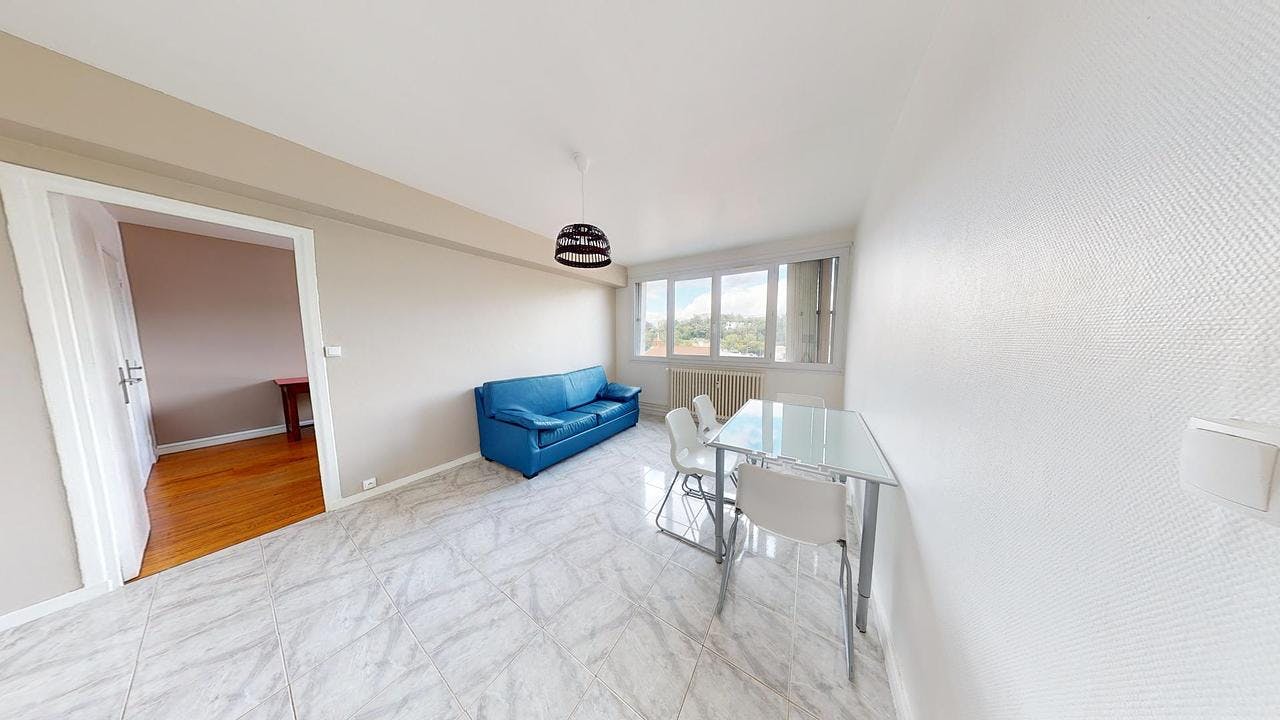 Apartment for rent on Avenue de Rochetaillée, Saint-Étienne