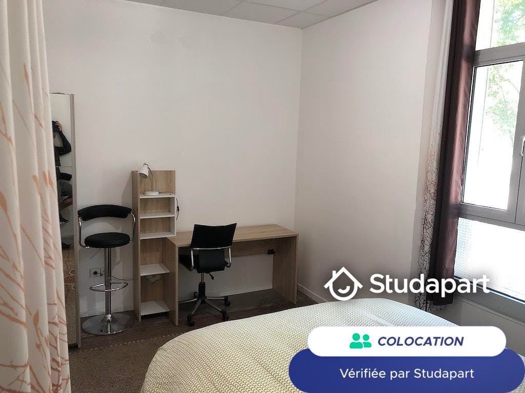 Private room for rent on Boulevard Bertrand Du Guesclin, Béziers - View 5