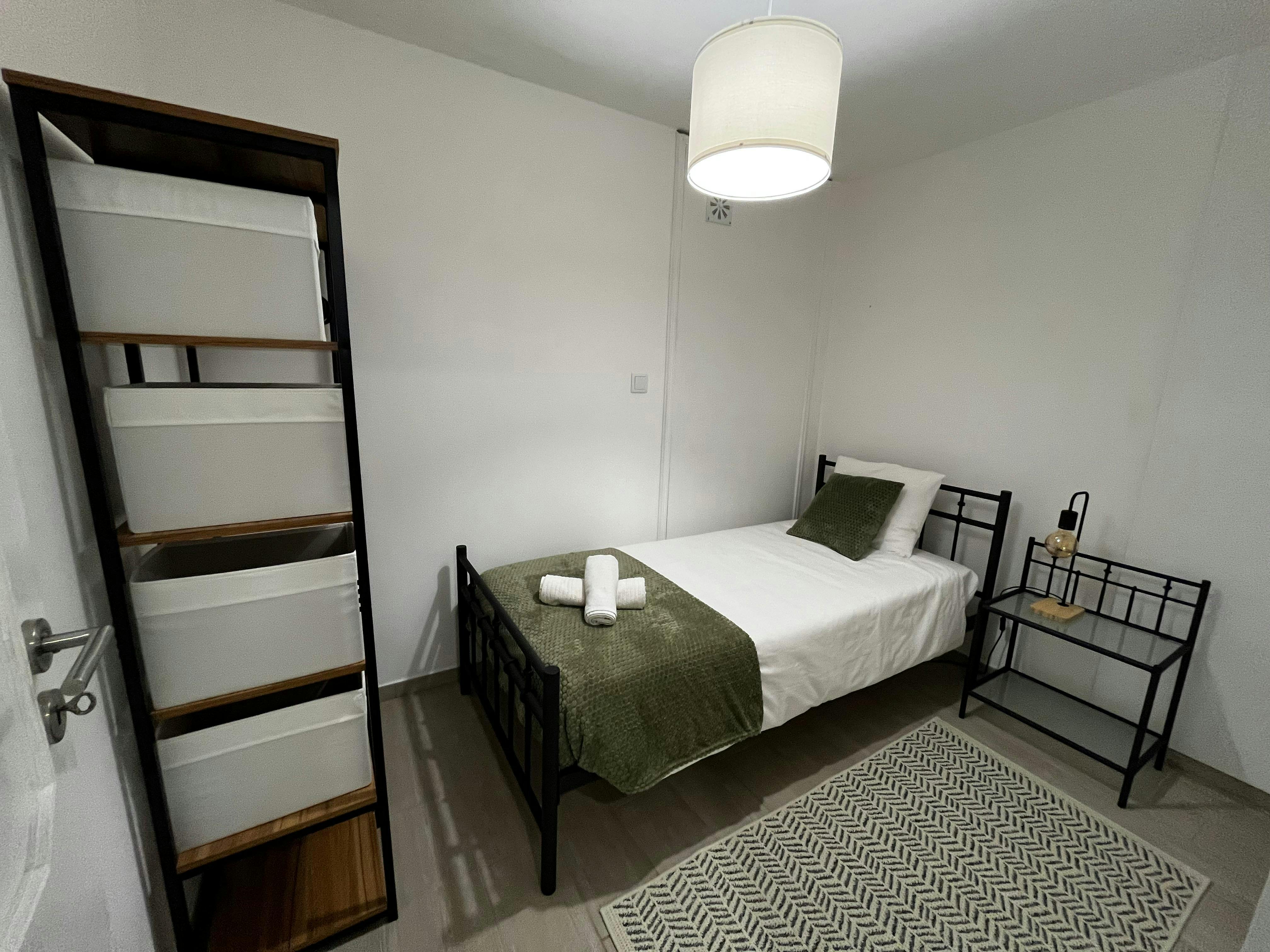 Apartment Matosinhos, 1 bed, 13m² — photo 28
